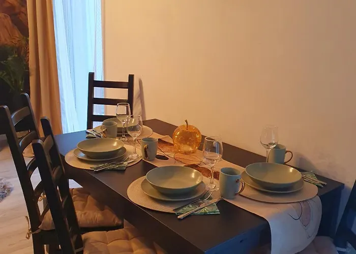 J&s Nr 77, Blisko Aquapark Reda, Trojmiasto